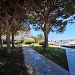 Magnifique T2 Au Calme Avec Superbe Vue Sur Le Port *