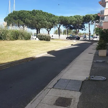 شقة T2 Au Calme Avec Vue Sur Le Port, Clim Et Wifi
