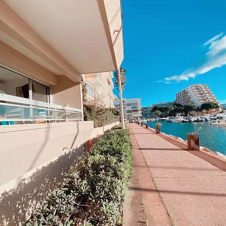 T2 Au Calme Avec Vue Sur Le Port, Clim Et Wifi