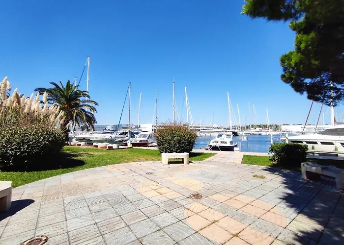 Magnifique T2 Au Calme Avec Superbe Vue Sur Le Port Apartmán Canet-en-Roussillon